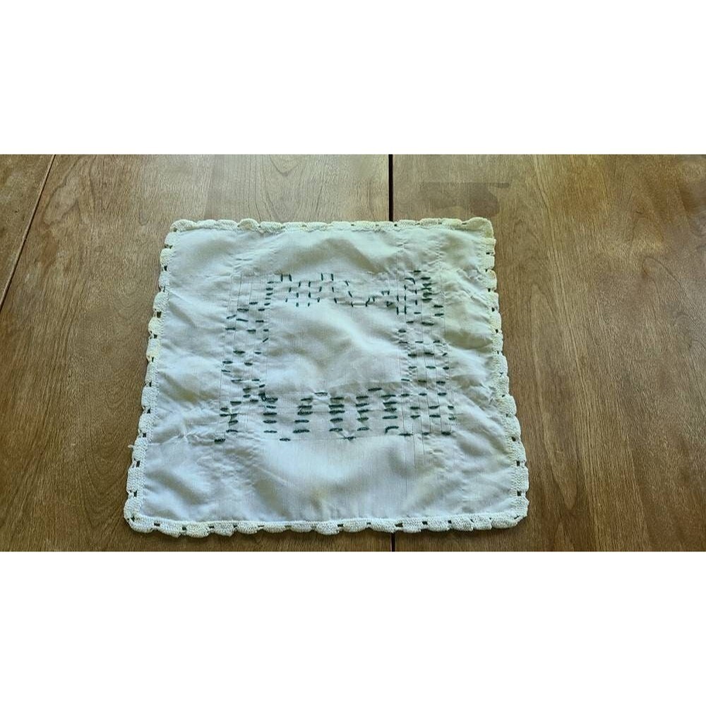Vintage Floral Table Topper